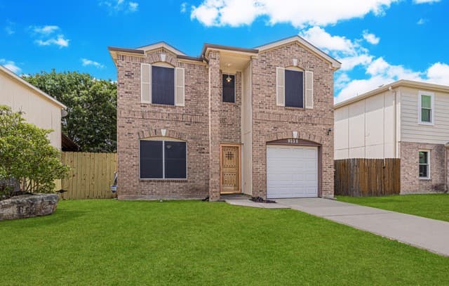 3-bedroom rental at 9554 Celine in San Antonio, TX — photo 2