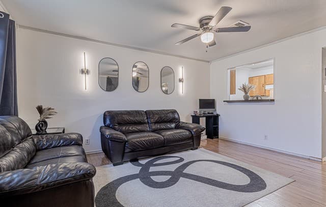 3-bedroom rental at 9554 Celine in San Antonio, TX — photo 3