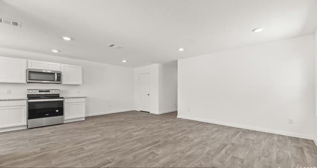2-bedroom rental at 2113 Giant Cactus in San Antonio, TX — photo 3