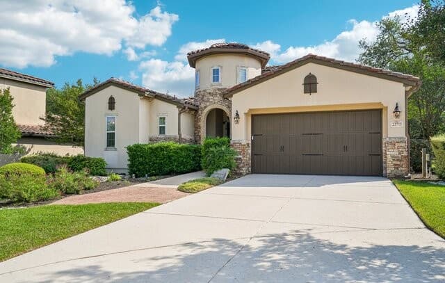3-bedroom rental at 22715 Colibries in San Antonio, TX — photo 4