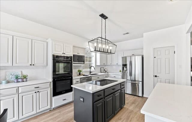 4-bedroom rental at 18306 Edwards Oaks in San Antonio, TX — photo 3