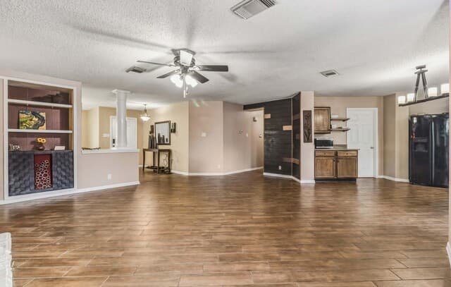 3-bedroom rental at 10903 Bristle Oak Dr in San Antonio, TX — photo 1