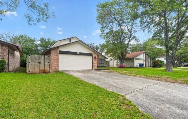 4-bedroom rental at 3306 Rosetti Dr in San Antonio, TX — photo 3