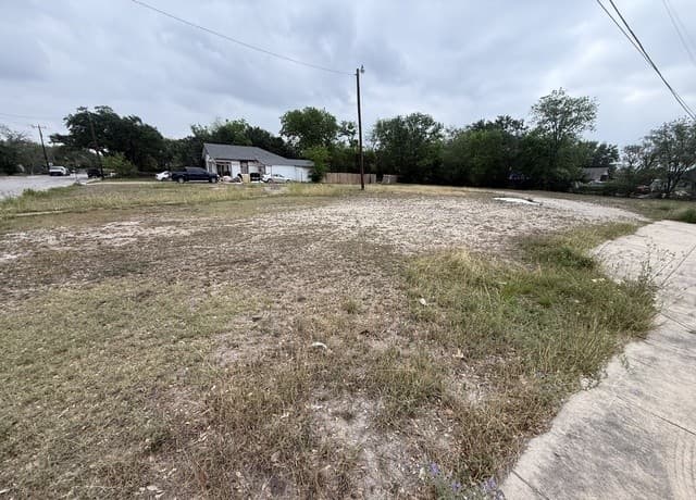rental at 4802 Billy in San Antonio, TX — photo 2