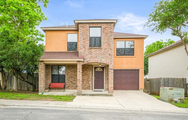 4-bedroom rental at 8942 Kenton Ct in San Antonio, TX — photo 1