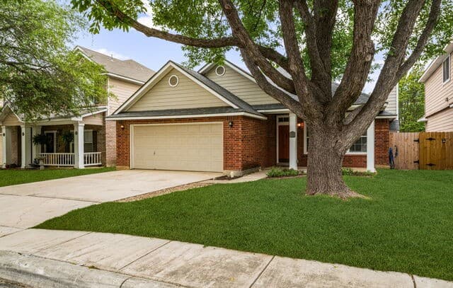 3-bedroom rental at 4539 Amandas in San Antonio, TX — photo 2