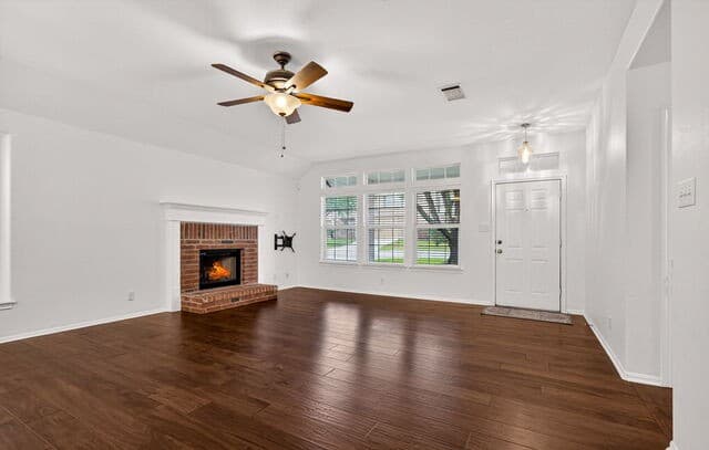 3-bedroom rental at 4539 Amandas in San Antonio, TX — photo 4