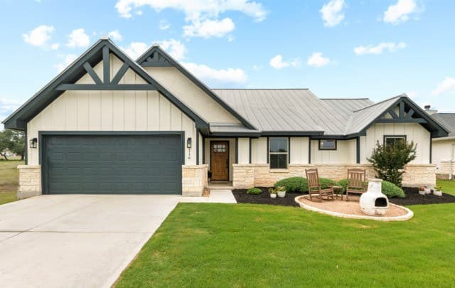 4-bedroom rental at 116 Hiram Cook in Blanco, TX — photo 1