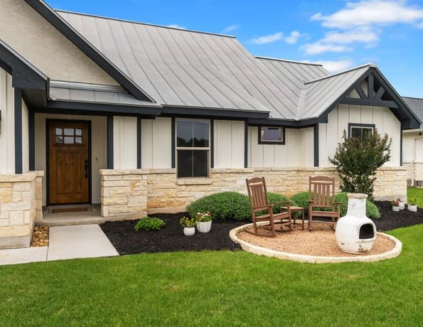 4-bedroom rental at 116 Hiram Cook in Blanco, TX — photo 3