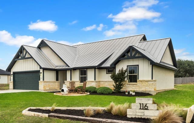 4-bedroom rental at 116 Hiram Cook in Blanco, TX — photo 5