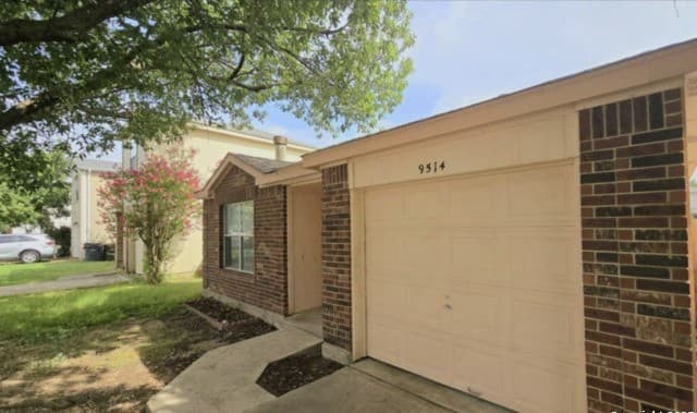 2-bedroom rental at 9514 Celine Dr in San Antonio, TX — photo 2