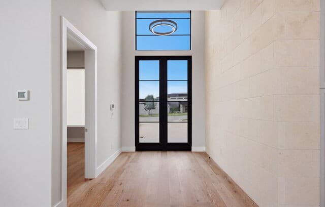 8-bedroom rental at 7011 Bella Rose in San Antonio, TX — photo 4