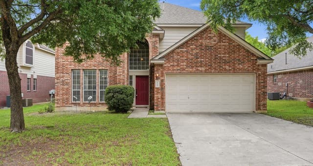 4-bedroom rental at 4740 Iron Ridge Pass in Schertz, TX — photo 2