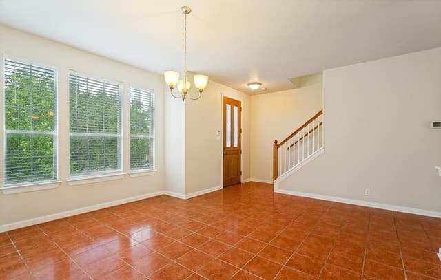 3-bedroom rental at 25119 Royal Land in San Antonio, TX — photo 3
