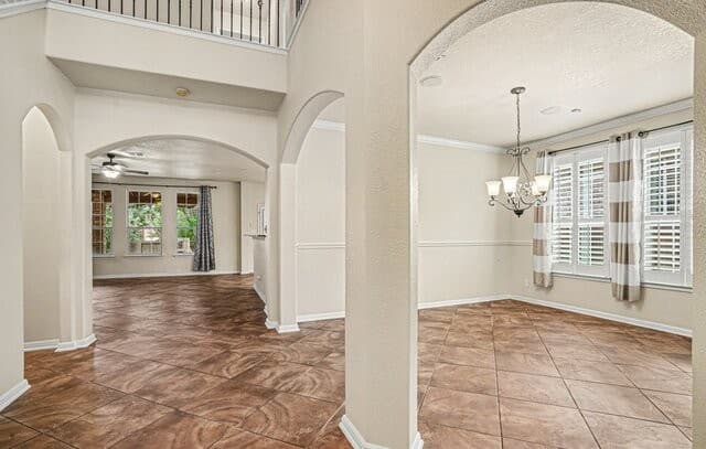 5-bedroom rental at 1203 Sand Wedge in San Antonio, TX — photo 4