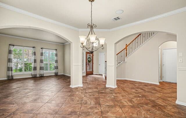 5-bedroom rental at 1203 Sand Wedge in San Antonio, TX — photo 5
