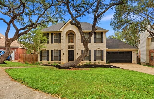 4-bedroom rental at 8914 Shady Hls in San Antonio, TX — photo 1