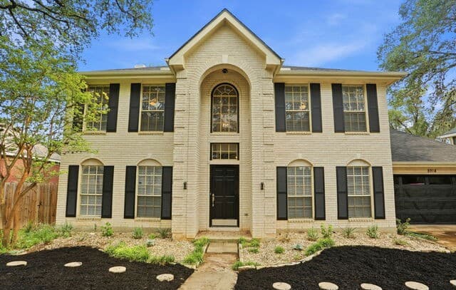 4-bedroom rental at 8914 Shady Hls in San Antonio, TX — photo 4