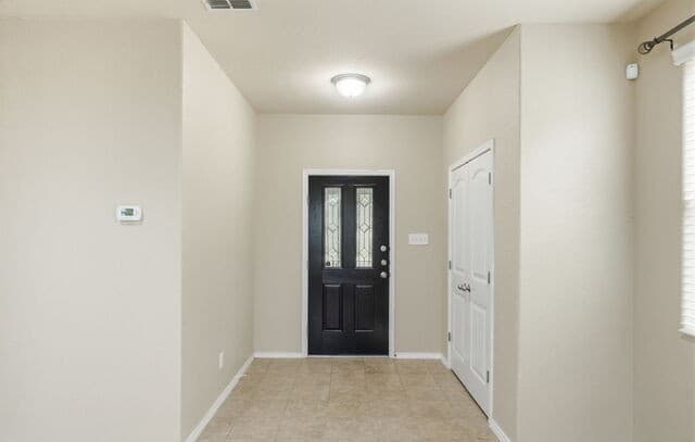 3-bedroom rental at 7415 Virtuoso Pass in San Antonio, TX — photo 5