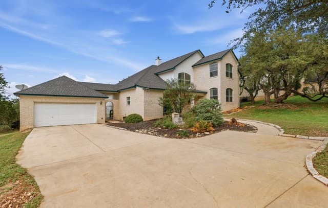 4-bedroom rental at 531 Breathless View St in San Antonio, TX — photo 2