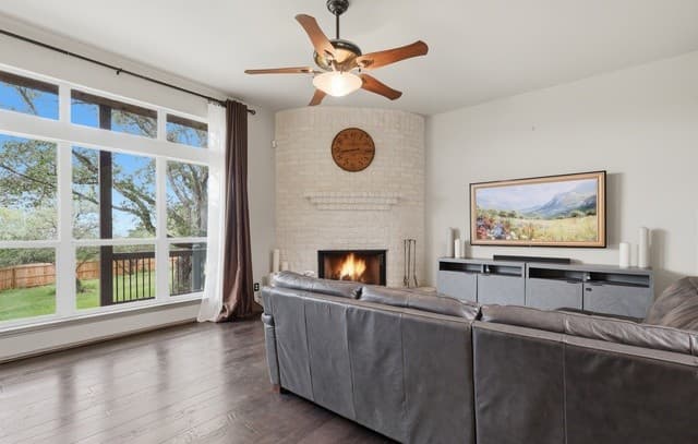 4-bedroom rental at 531 Breathless View St in San Antonio, TX — photo 5