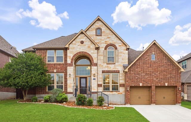 5-bedroom rental at 25518 Green Terrace in San Antonio, TX — photo 1