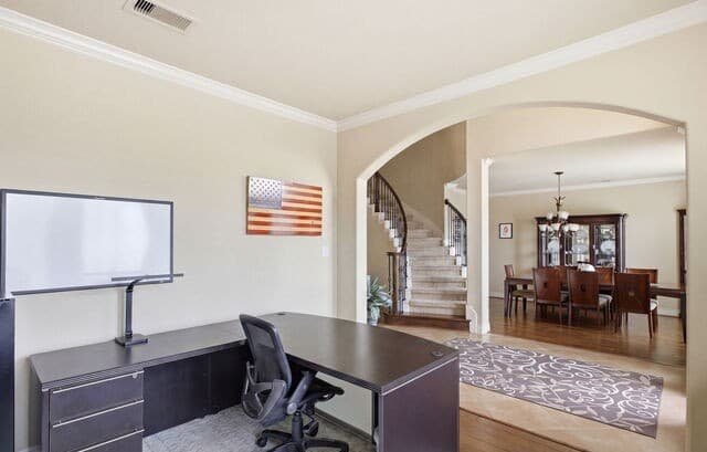 5-bedroom rental at 25518 Green Terrace in San Antonio, TX — photo 5