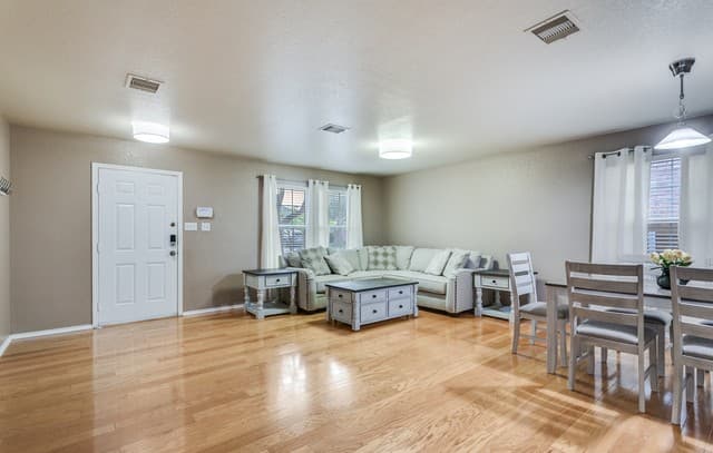 4-bedroom rental at 21118 Pearl Harvest in San Antonio, TX — photo 2
