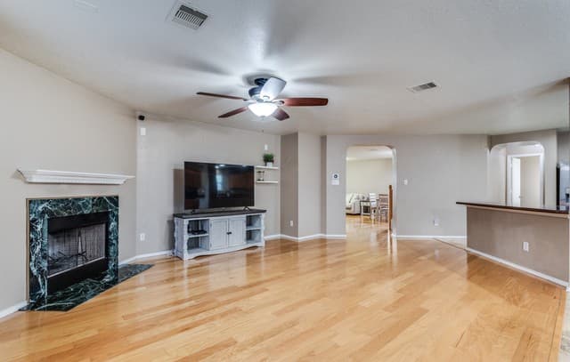 4-bedroom rental at 21118 Pearl Harvest in San Antonio, TX — photo 4