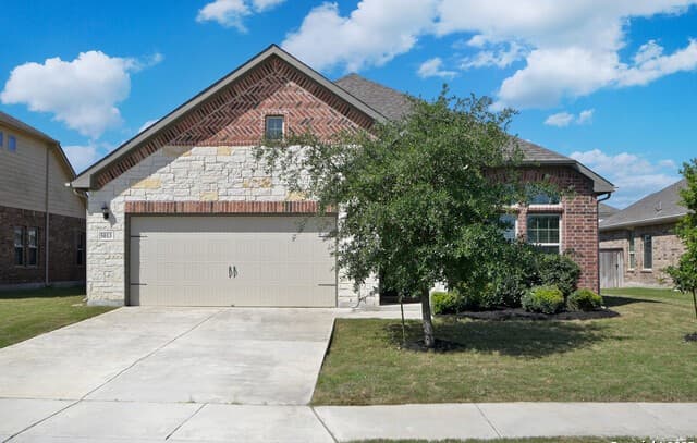 3-bedroom rental at 5013 Arrow Ridge in Schertz, TX — photo 1
