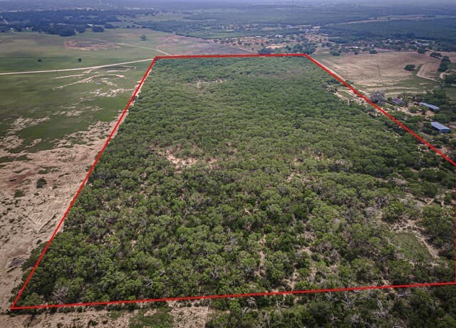 rental at 0000 Jim Terrill in Adkins, TX — photo 1