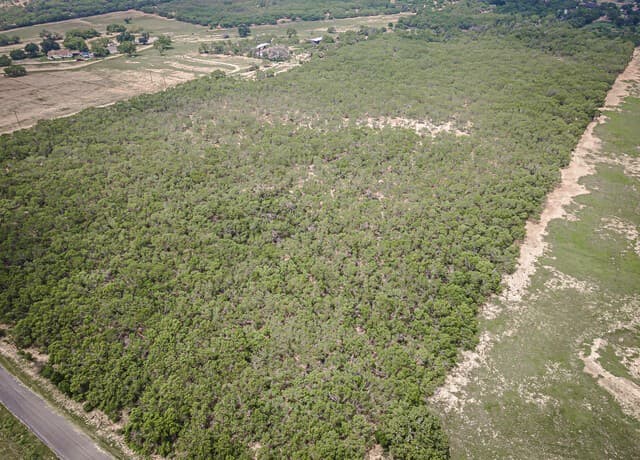 rental at 0000 Jim Terrill in Adkins, TX — photo 2