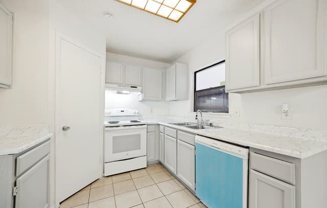 3-bedroom rental at 11734 Spring Rain in San Antonio, TX — photo 5