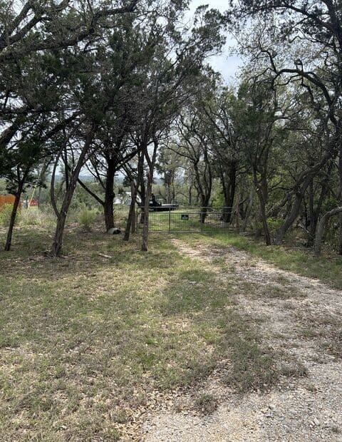 rental at TBD County Road 2471 in Hondo, TX — photo 1