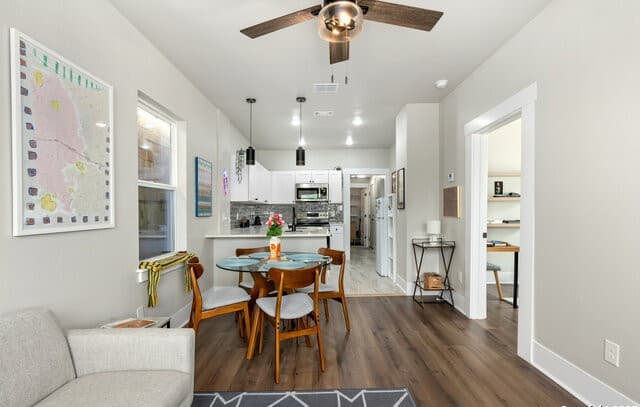 2-bedroom rental at 609 Virginia Blvd in San Antonio, TX — photo 1