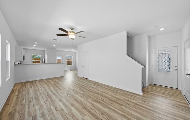 4-bedroom rental at 11507 Woodpecker Drive in San Antonio, TX — photo 2