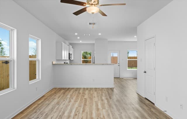 4-bedroom rental at 11507 Woodpecker Drive in San Antonio, TX — photo 3
