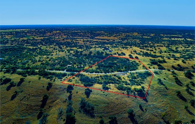 rental at XX Doss Spring Creek Rd. in Fredericksburg, TX — photo 3