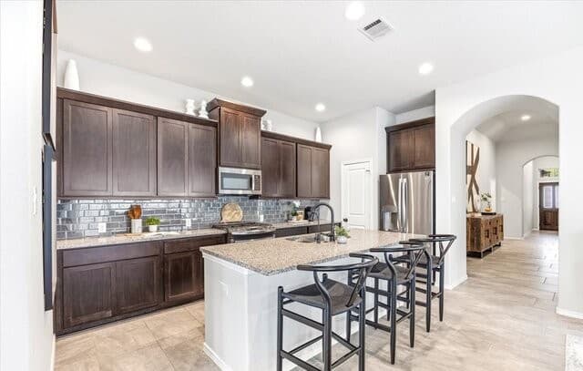 4-bedroom rental at 14560 Clydesdale Trl in San Antonio, TX — photo 2