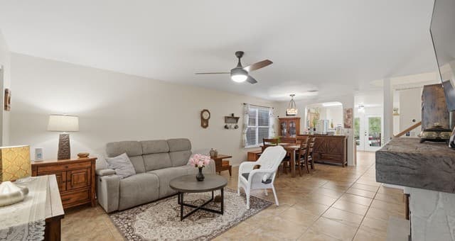 5-bedroom rental at 2909 Ashwood Rd in Schertz, TX — photo 3