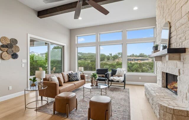 4-bedroom rental at 10827 Nina Rdg in San Antonio, TX — photo 2