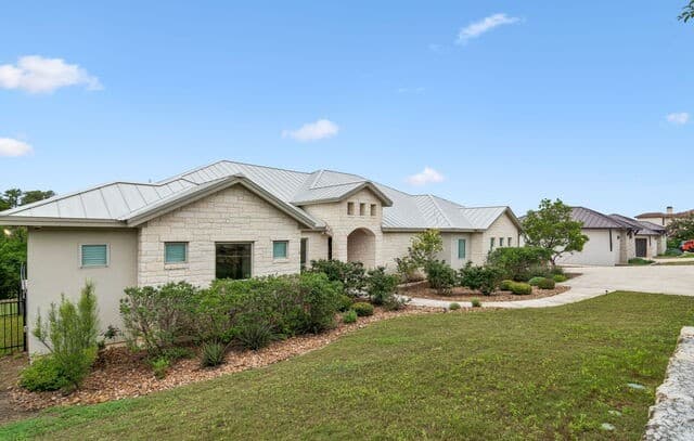 4-bedroom rental at 10827 Nina Rdg in San Antonio, TX — photo 5