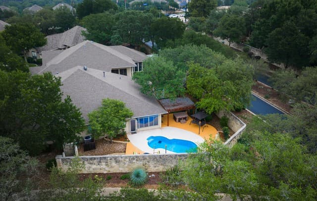 3-bedroom rental at 3710 River Fls in San Antonio, TX — photo 1