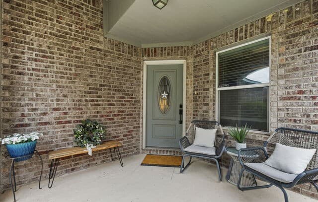 3-bedroom rental at 7650 Heavenly Arbor in San Antonio, TX — photo 3