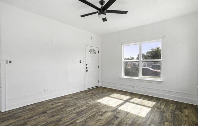 rental at 2011 Cincinnati Ave in San Antonio, TX — photo 4
