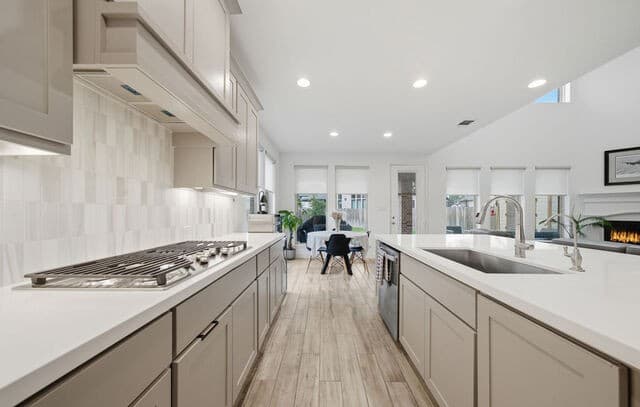 4-bedroom rental at 10123 Dapple Colt in San Antonio, TX — photo 5