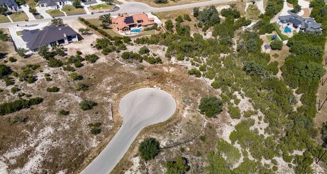 rental at 24018 Lydia Ridge in San Antonio, TX — photo 4