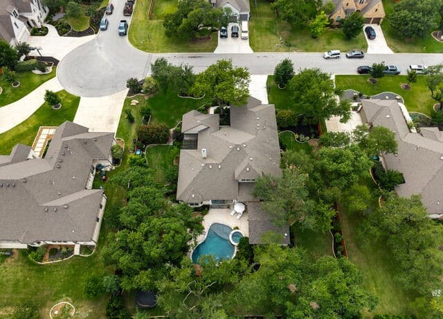 4-bedroom rental at 10233 Headwind in Boerne, TX — photo 4