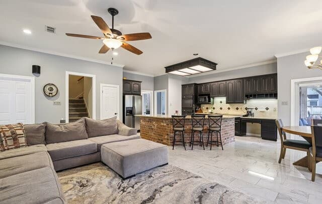 3-bedroom rental at 19210 Heather Frst in San Antonio, TX — photo 3