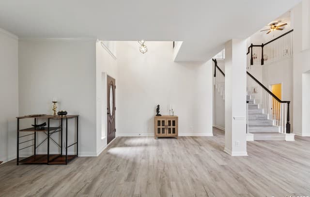 4-bedroom rental at 2023 Flint Oak in San Antonio, TX — photo 4